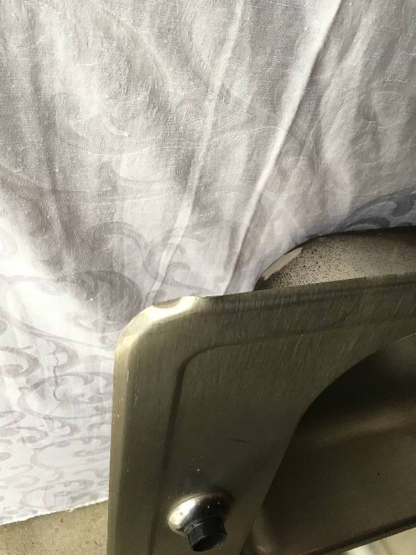 lot 56 image: Double Sink