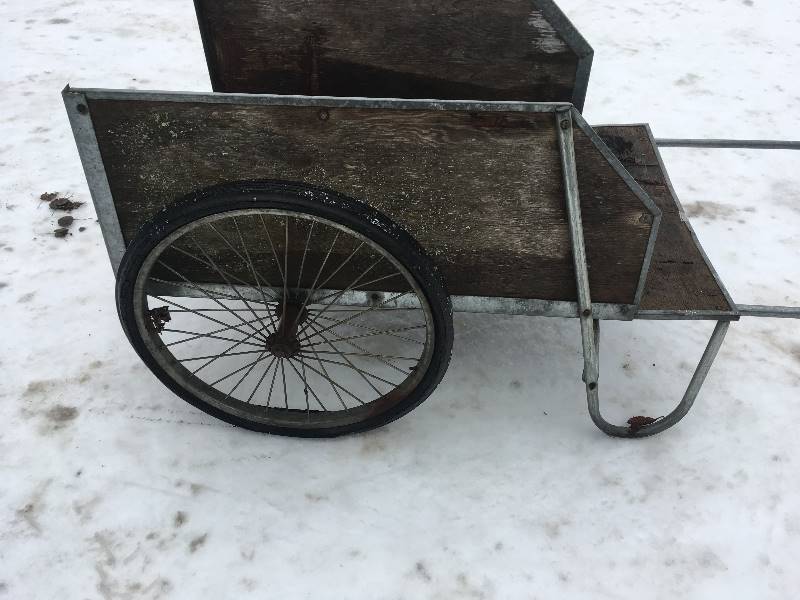 lot 66 image: Wood Cart