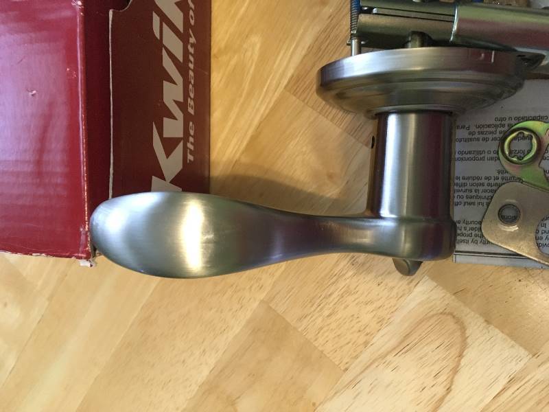 lot 39 image: Kwikset Pembroke Entry Satin Nickel Door Lock with Key