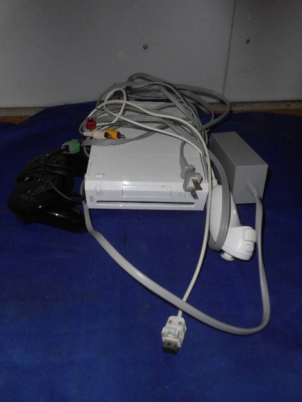 lot 18 image: WII AND CONTROLERS