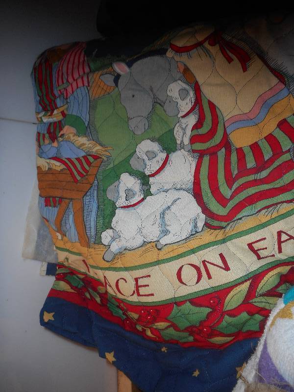 lot 36 image: SEWING MATERIALS