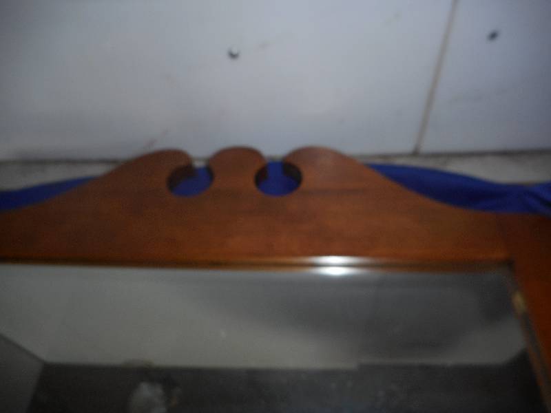 lot 58 image: VINTAGE OAK MIRROR