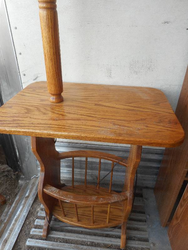 lot 63 image: OAK END TABLRMAGAZINE RACK