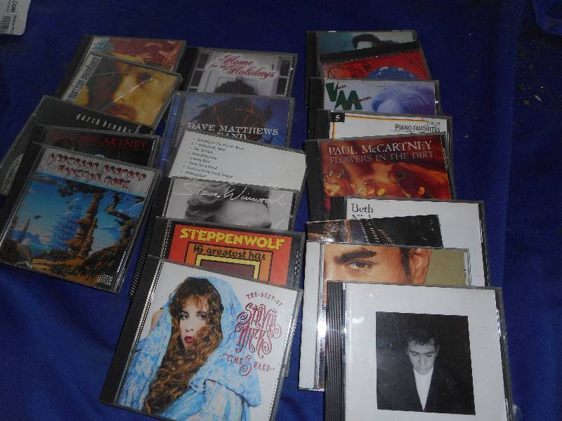 lot 86 image: CDS