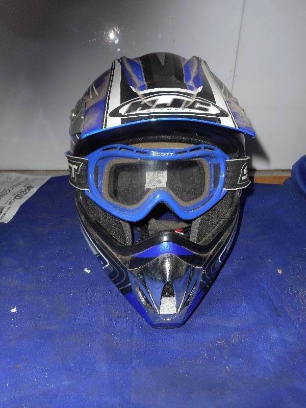 lot 92 image: SNOW MOBILE HELMET