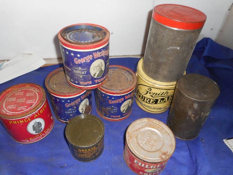 lot 133 image: VINTAGE TINS