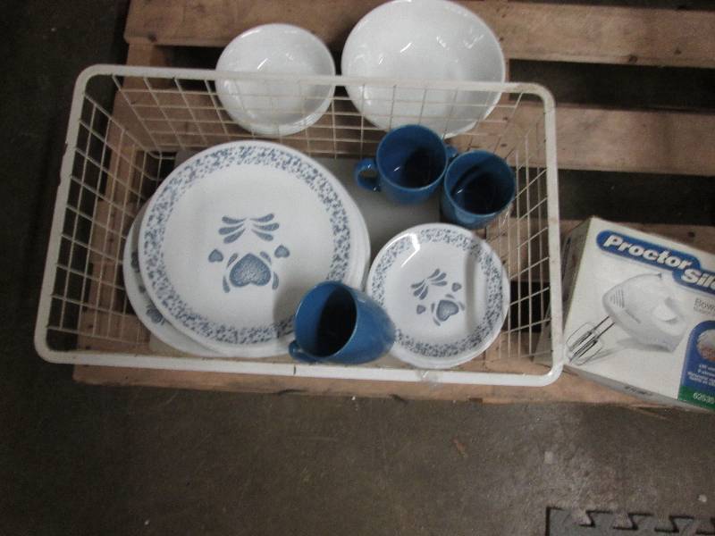 lot 23 image: Lot of Corelle Dinnerware, Procor S...