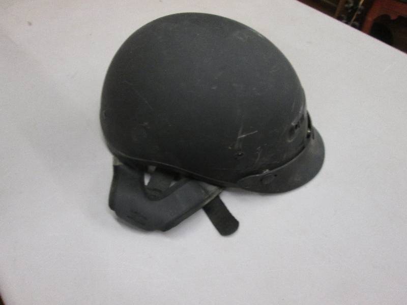 lot 29 image: Motorcycle Helmet Size Medium...