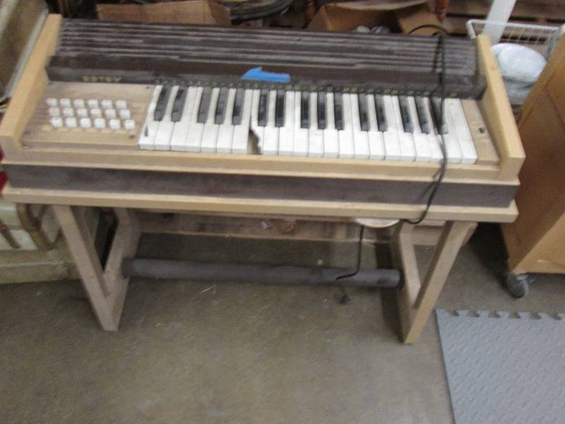 Estey shop electric organ