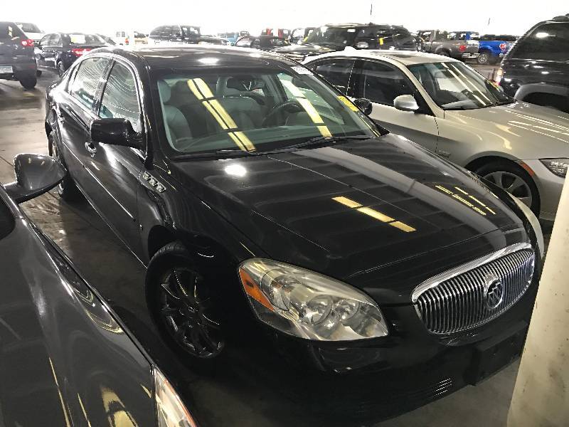 lot 5 image: 2008 Buick Lucerne CXL