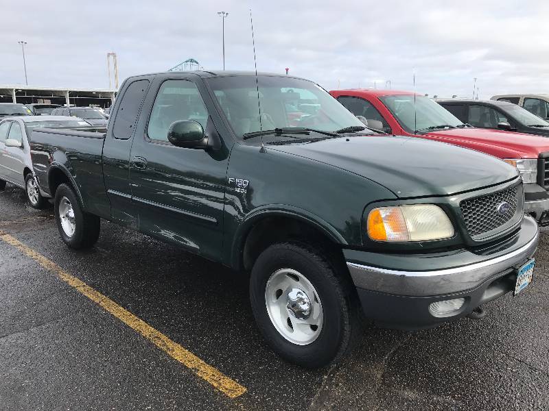 lot 10 image: 2001 Ford F-150 XLT 4x4