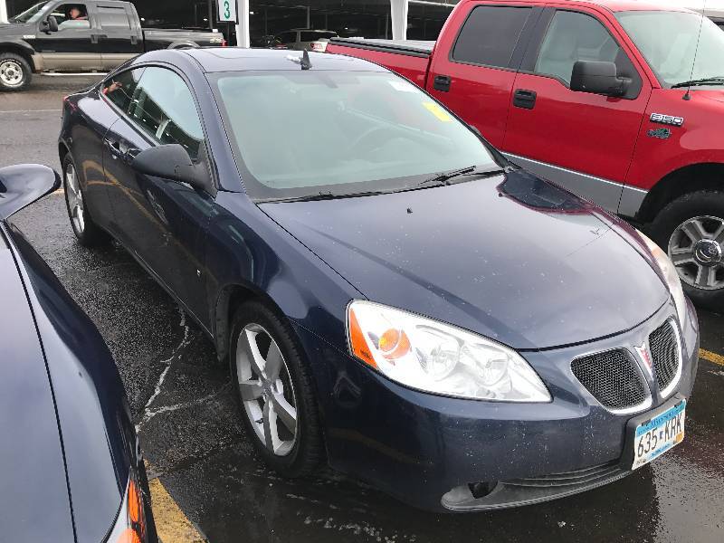 lot 12 image: 2008 Pontiac G6 GT