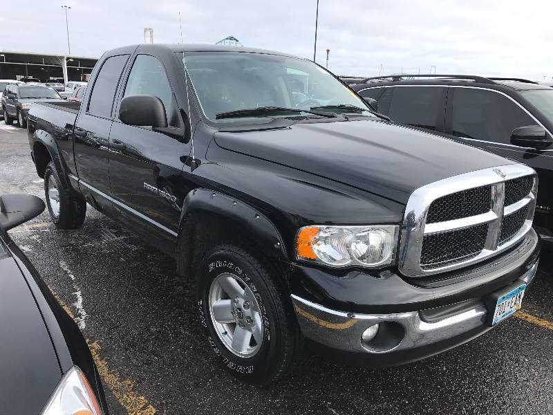 lot 18 image: 2003 Dodge Ram 1500 4WD