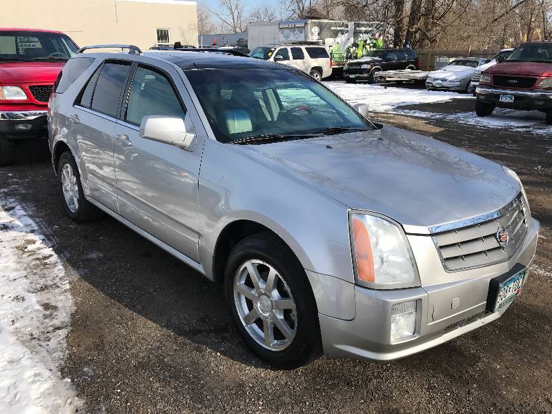 lot 31 image: 2005 Cadillac SRX AWD