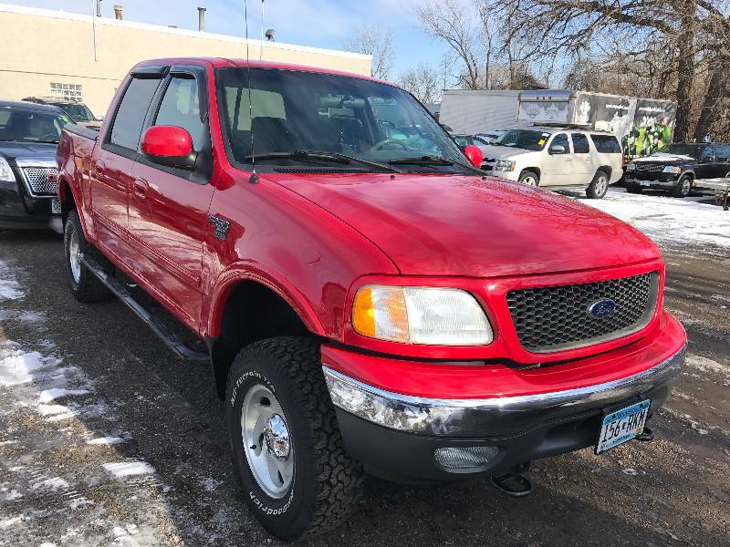 lot 32 image: 2001 Ford F-150 XLT 4x4