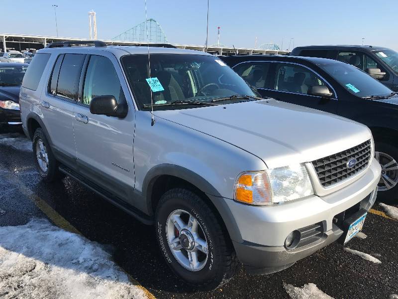 lot 38 image: 2002 Ford Explorer XLT 4x4