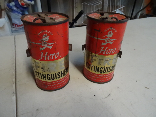 lot 28 image: 2 Vintage Hero fire extinguishers i...