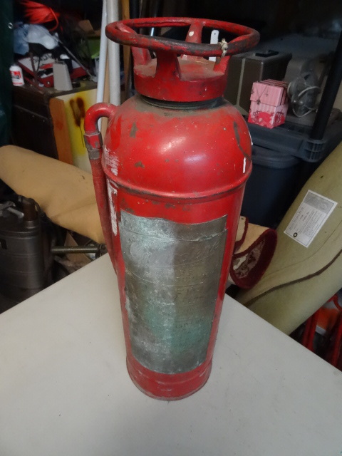 lot 42 image: Vintgae Guardene fire extinguisher...
