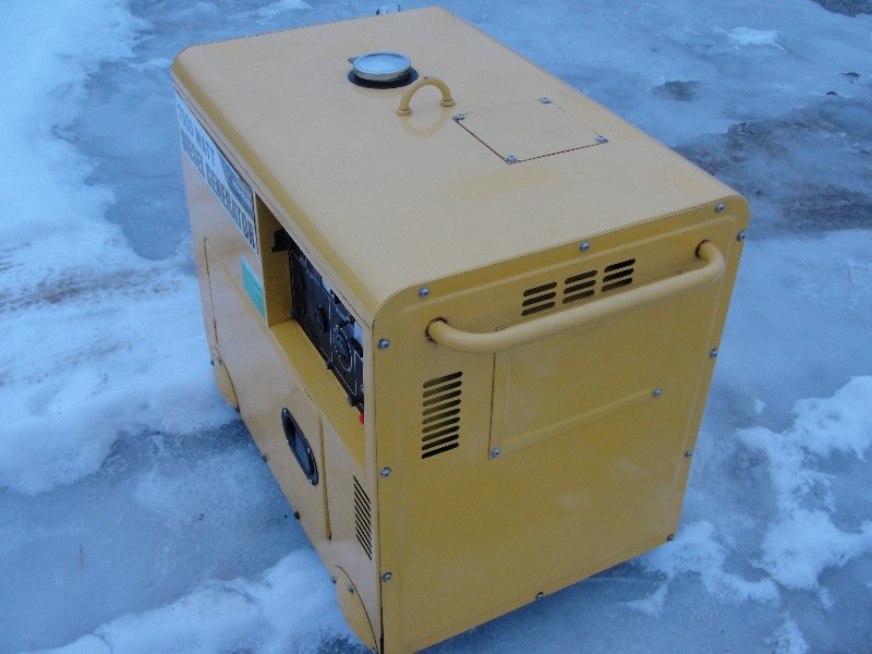 lot 4 image: PRO-SERIES 7000 Watt Diesel Generator