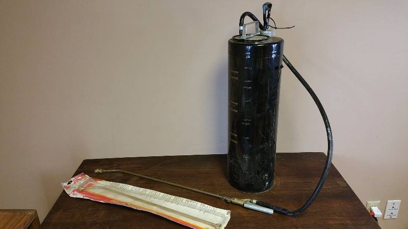 lot 142 image: Concrete Spray Can