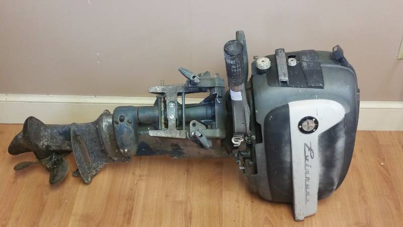 lot 152 image: Evinrude Fastwin 18 hp Boat Motor
