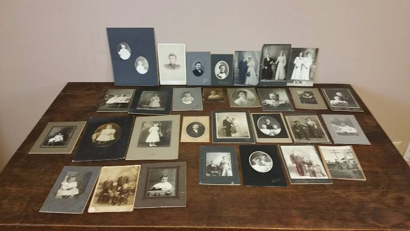 lot 185 image: Antique Photographs
