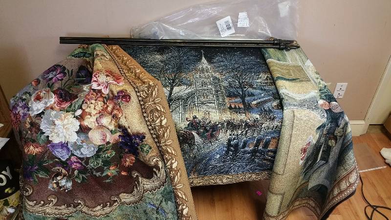 lot 228 image: Seasonal Tapestry Set