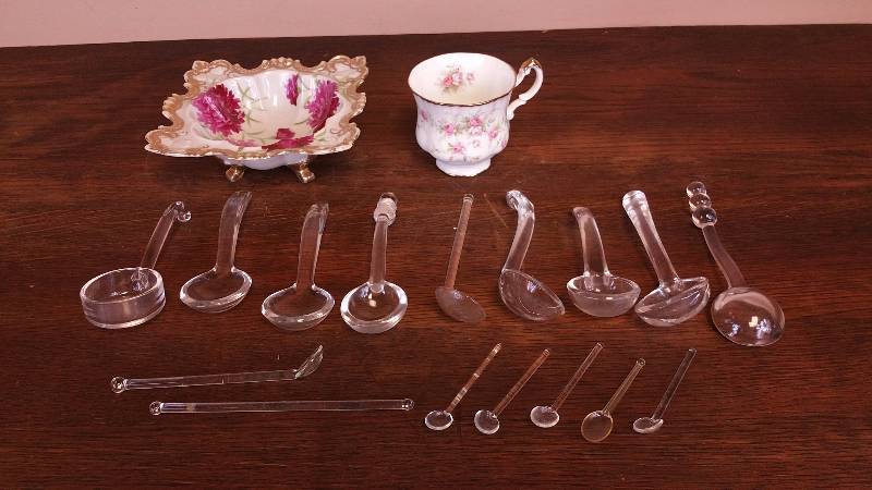 lot 21 image: Nippon & Paragon Porcelain  Glass Spoons & Ladles