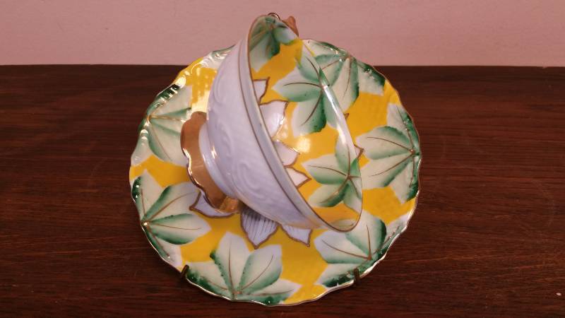 lot 25 image: Occupied Japan Tea Cup & Saucer on Stand