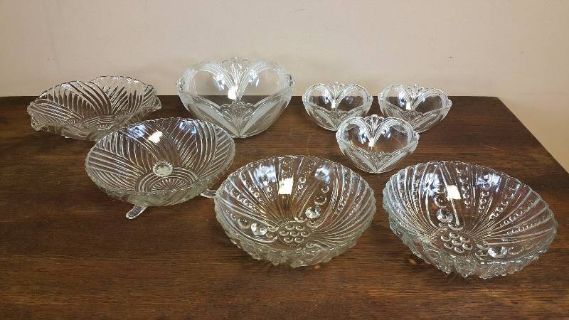 lot 36 image: (8) Beautiful Clear Glass Bowls