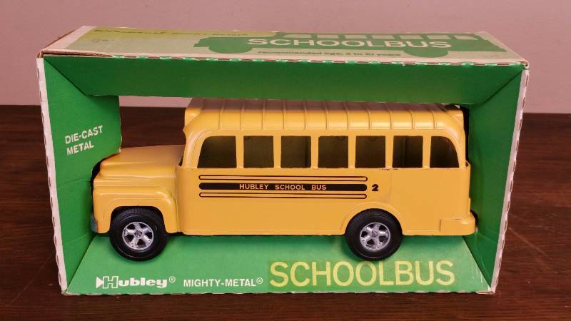 lot 54 image: 1960s Hubley School Bus New in Box