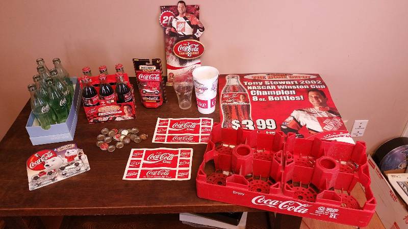 lot 98 image: Large Group of Coca-Cola Collectibles
