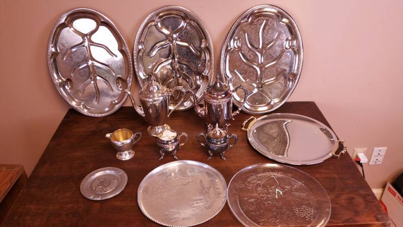 lot 100 image: Rogers and Bros, Etc. Silverplate Tea Set and Items