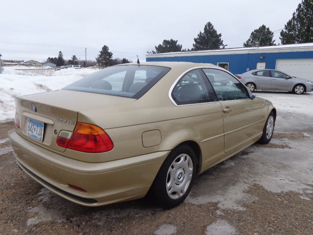 2000 Gold BMW