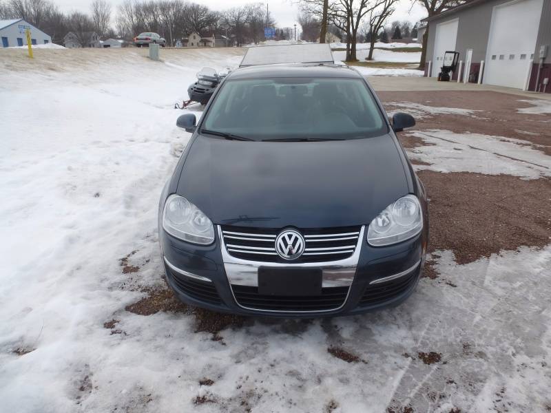 lot 4 image: 2009 Volkswagen Jetta TDI Diesel