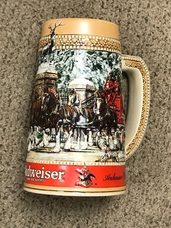 1987 Collector Series Budweiser Bee...