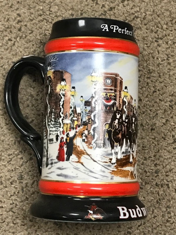 1992 Collector Series Budweiser Bee...