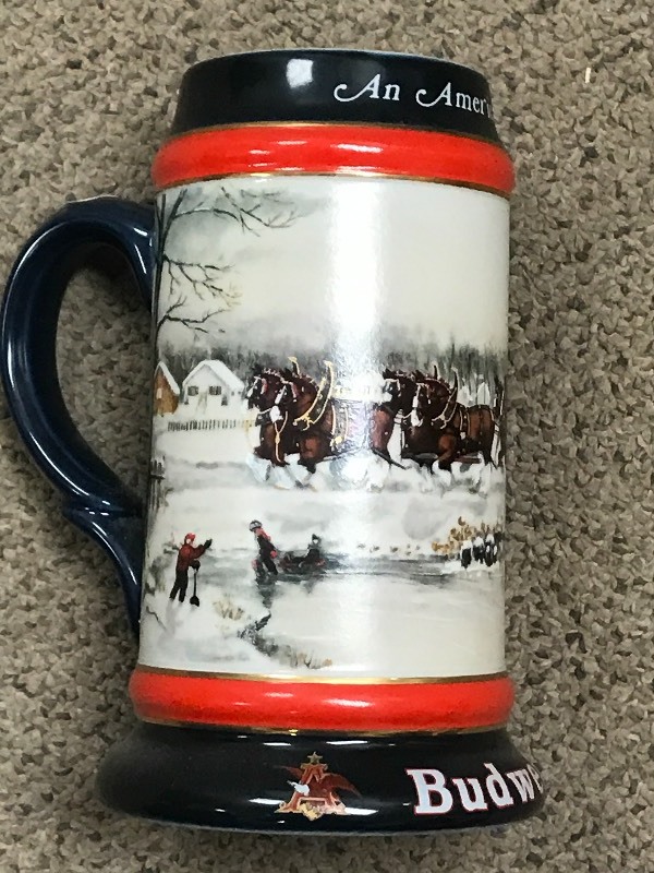 1990 Collector Series Budweiser Bee...