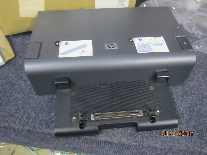 lot 25 image: HP NAS 3 in 1 Docking Station with ...
