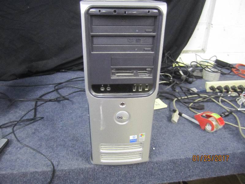 lot 45 image: Dell PC - powers on only...