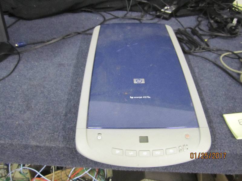 lot 66 image: HP Scanner 4570C, untested...
