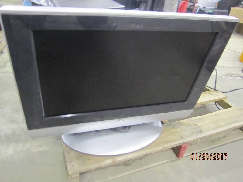 lot 127 image: JVC 25 inch TV, works...