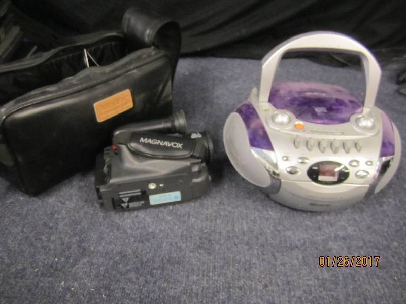 lot 137 image: Memorex Portable Stereo, Magnavox V...