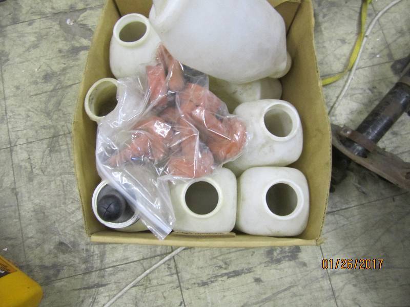lot 139 image: Box of CalfLamb Nursing Bottles...