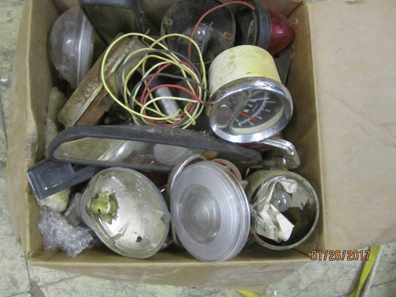 lot 140 image: Box if Misc Car Parts- see images...
