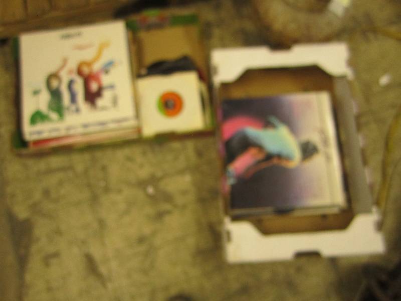 lot 154 image: Lot of Vinyl Albums & 45s, several...