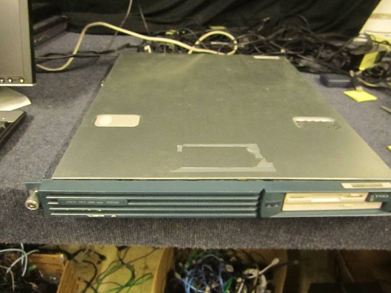 lot 197 image: Cisco MCS 7800 Server...