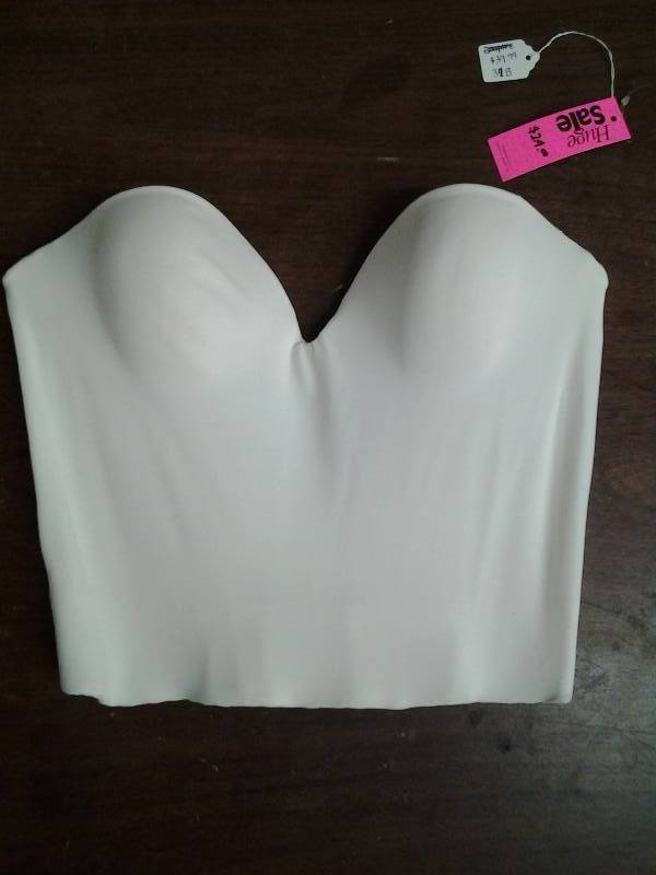 lot 28 image: Carnival  Shapewear Long Line Bra  Size 34 B