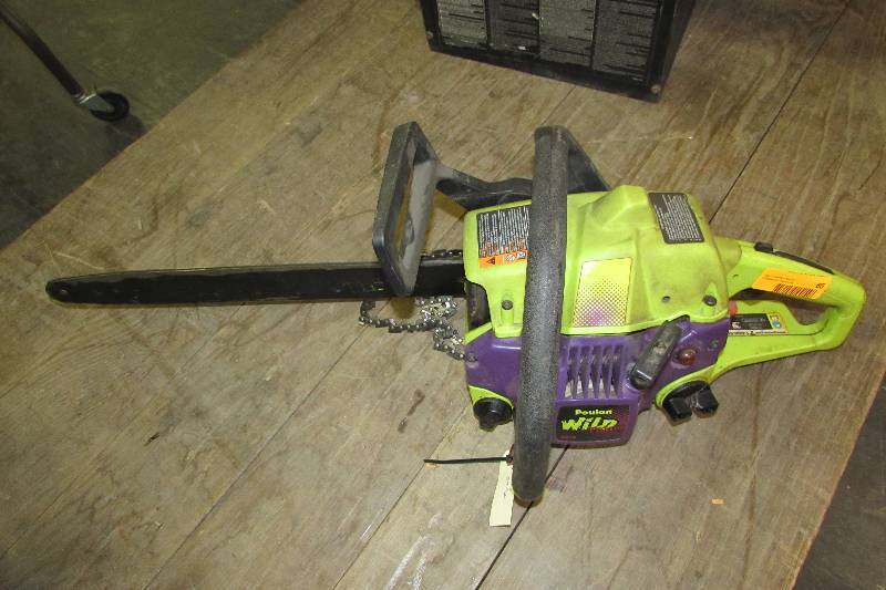 Poulan Wild Thing Chain Saw, doesnt run, parts only