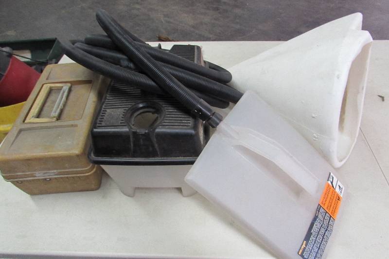 Drywall sprayer, case of equipment fittings and wallpaper steamer